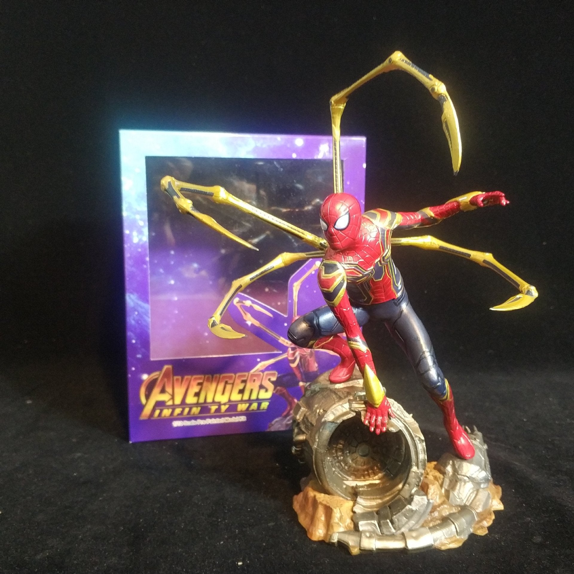 Avengers - Infinity War Spider-Man Figure